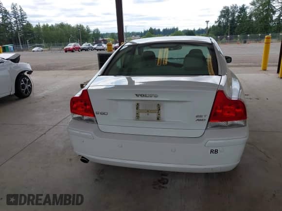 2007 Volvo S60 2.5L Turbo с VIN YV1RH592672614657, выставлен на аукционе IAAI как лот 42438342 с пробегом 105 956 миль миль и . История ставок и продаж доступна на DreamBid. Изображение 17.