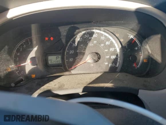 2014 Toyota Sienna L with VIN 5TDZK3DC5ES459617, listed as a Copart auction lot 85784815 with 162,085 mi miles and Salvage title. Bid and sale history available at DreamBid. Image 9.