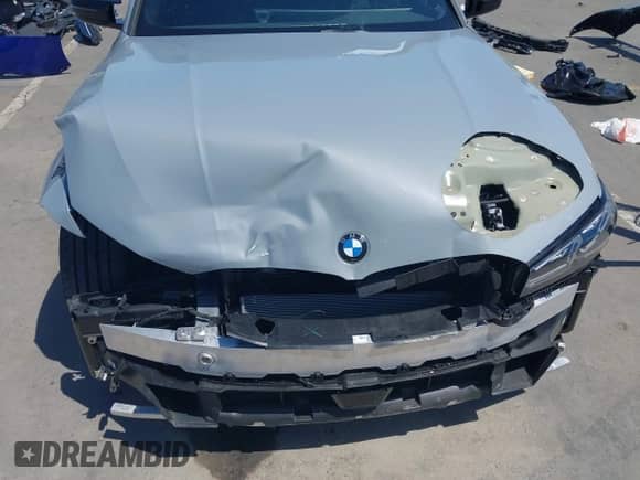 2025 BMW 3 Series M340i с VIN 3MW59FT00S8F00952, выставлен на аукционе IAAI как лот 43071013 с пробегом 5 064 миль миль и . История ставок и продаж доступна на DreamBid. Изображение 6.