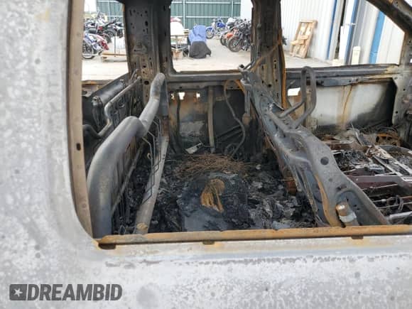 2009 Dodge 1500 SLT z VIN 1D3HB18P89S807718, wystawiony jako Copart lot #71211144 z przebiegiem Nie podano mil oraz Nie do naprawy • Non repairable. Historia ofert i sprzedaży dostępna na DreamBid. Obrazek 10.