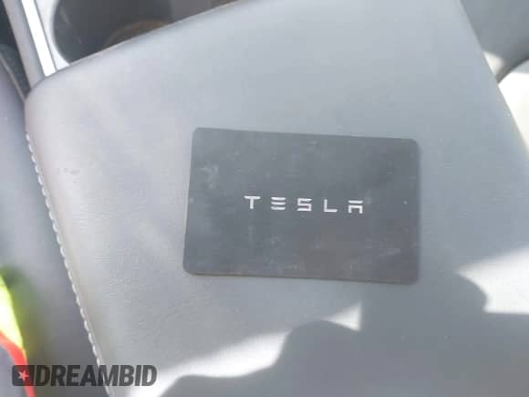 2022 Tesla Model Y Long Range z VIN 7SAYGDEE5NF321358, wystawiony jako IAAI lot #43439727 z przebiegiem 24 003 mil mil oraz . Historia ofert i sprzedaży dostępna na DreamBid. Obrazek 11.