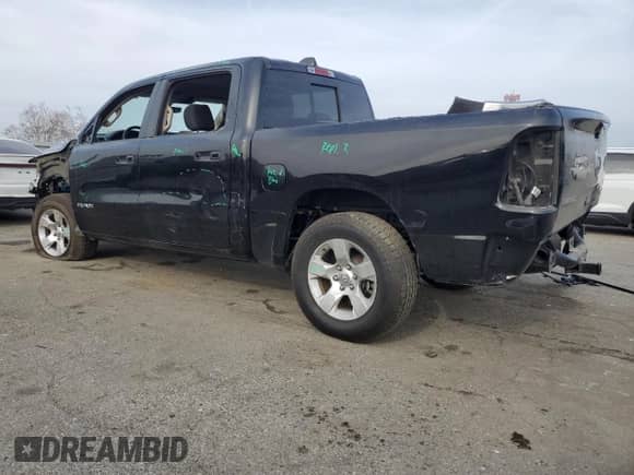 2020 Ram 1500 Big Horn z VIN 1C6RREFG1LN333692, wystawiony jako Copart lot #84649694 z przebiegiem 67 046 mil mil oraz Szkoda całkowita • Salvage title. Historia ofert i sprzedaży dostępna na DreamBid. Obrazek 2.
