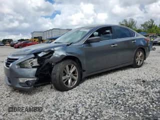 2015 Nissan Altima SV с VIN 1N4AL3AP1FC160958, выставлен на аукционе Copart как лот 85200265 с пробегом 128 000 миль миль и Списание • Salvage title. История ставок и продаж доступна на DreamBid. Изображение 1.