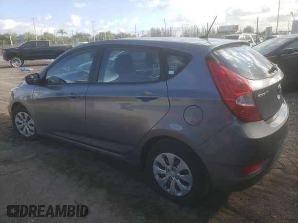 2016 Hyundai Accent SE z VIN KMHCT5AE7GU247087, wystawiony jako Copart lot #86997075 z przebiegiem 84 871 mil mil oraz Szkoda całkowita • Salvage title. Historia ofert i sprzedaży dostępna na DreamBid. Obrazek 2.