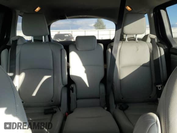 2024 Honda Odyssey Touring z VIN 5FNRL6H85RB018455, wystawiony jako Copart lot #86835955 z przebiegiem 52 165 mil mil oraz Szkoda całkowita • Salvage title. Historia ofert i sprzedaży dostępna na DreamBid. Obrazek 10.