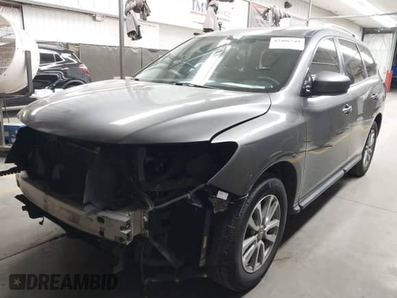 2015 Nissan Pathfinder Platinum with VIN 5N1AR2MMXFC661069, listed as a IAAI auction lot 42406749 with 178,563 mi miles and . Bid and sale history available at DreamBid. Image 2.