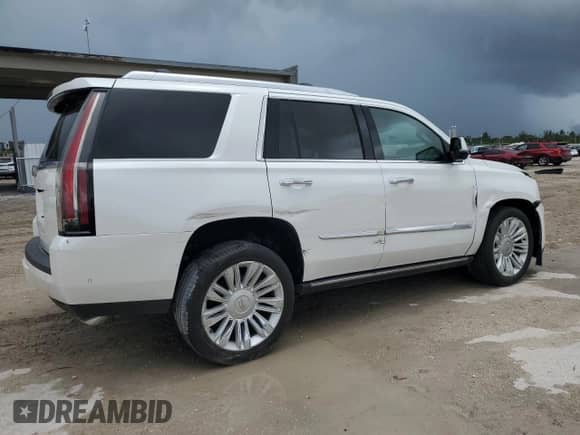 2017 Cadillac Escalade Platinum с VIN 1GYS4DKJ6HR275061, выставлен на аукционе Copart как лот 60665235 с пробегом 101 458 миль миль и Списание • Salvage title. История ставок и продаж доступна на DreamBid. Изображение 3.