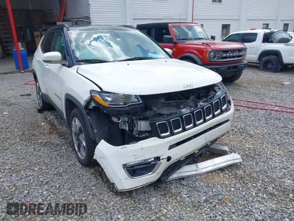 2018 Jeep Compass Limited with VIN 3C4NJCCB1JT188498, listed as a IAAI auction lot 42717751 with 84,227 mi miles and . Bid and sale history available at DreamBid. Image 1.