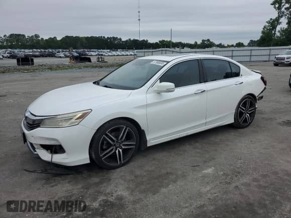 2017 Honda Accord Touring z VIN 1HGCR3F9XHA015798, wystawiony jako Copart lot #57998695 z przebiegiem 205 023 mil mil oraz Szkoda całkowita • Salvage title. Historia ofert i sprzedaży dostępna na DreamBid. Obrazek 1.