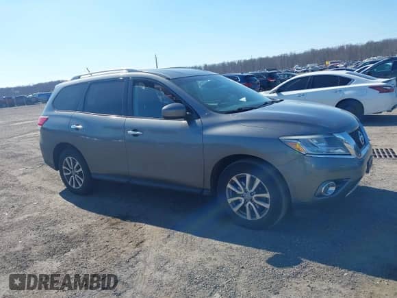 2016 Nissan Pathfinder Platinum with VIN 5N1AR2MMXGC642636, listed as a IAAI auction lot 41708048 with 245,320 mi miles and . Bid and sale history available at DreamBid. Image 13.