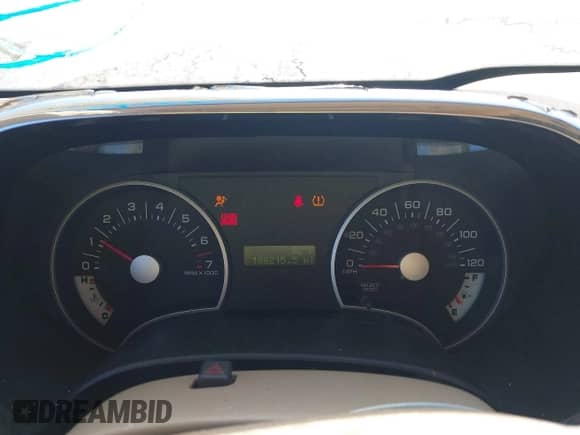 2009 Ford Explorer XLT with VIN 1FMEU63EX9UA31701, listed as a IAAI auction lot 41981612 with 188,215 mi miles and . Bid and sale history available at DreamBid. Image 7.