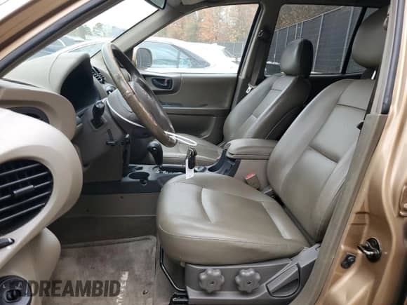 2001 Hyundai Santa Fe GLS с VIN KM8SC83D71U084837, выставлен на аукционе Copart как лот 77588984 с пробегом 102 585 миль миль и Списание • Salvage title. История ставок и продаж доступна на DreamBid. Изображение 7.