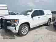2022 Chevrolet Silverado 1500 Custom z VIN 3GCPWBEK3NG157320, wystawiony jako IAAI lot #42612177 z przebiegiem 135 668 mil mil oraz . Historia ofert i sprzedaży dostępna na DreamBid. Obrazek 2.