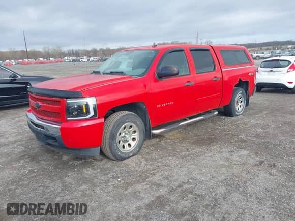 2011 Chevrolet Silverado 1500 LS z VIN 3GCPKREA0BG182991, wystawiony jako IAAI lot #41925926 z przebiegiem 180 670 mil mil oraz . Historia ofert i sprzedaży dostępna na DreamBid. Obrazek 2.