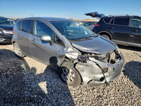 2014 Nissan Note S z VIN 3N1CE2CP1EL393281, wystawiony jako Copart lot #81912255 z przebiegiem 133 356 mil mil oraz Szkoda całkowita • Salvage title. Historia ofert i sprzedaży dostępna na DreamBid. Obrazek 4.