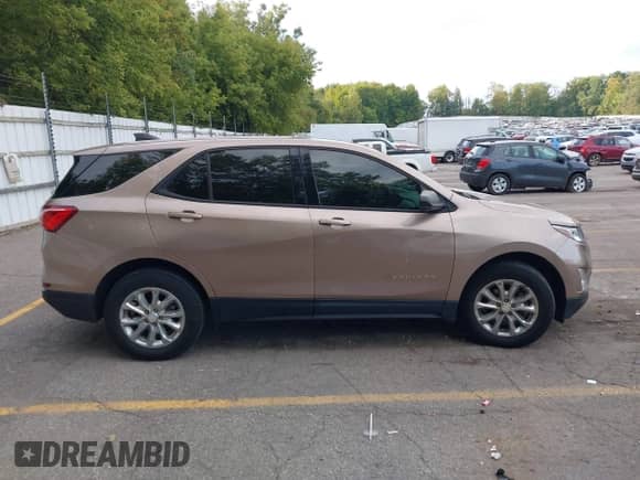2018 Chevrolet Equinox LS с VIN 3GNAXHEV4JL115554, выставлен на аукционе IAAI как лот 43186268 с пробегом 60 262 миль миль и . История ставок и продаж доступна на DreamBid. Изображение 13.