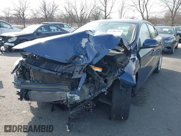 2015 Volvo S60 T5 Drive-E Premier with VIN YV126MFK1F2336609, listed as a IAAI auction lot 41786376 with 50,538 mi miles and . Bid and sale history available at DreamBid. Image 6.