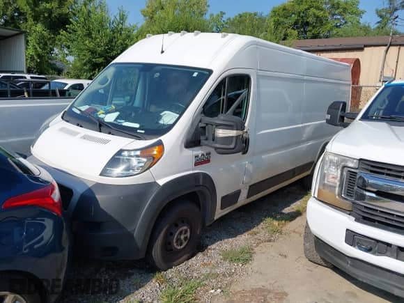 2020 Ram ProMaster Cargo с VIN 3C6URVJG9LE102318, выставлен на аукционе IAAI как лот 42957401 с пробегом 165 680 миль миль и . История ставок и продаж доступна на DreamBid. Изображение 2.