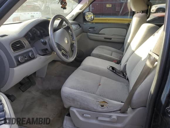 2007 Chevrolet Tahoe LS with VIN 1GNFK13037J321645, listed as a Copart auction lot 48508535 with 255,650 mi miles and Non repairable. Bid and sale history available at DreamBid. Image 7.