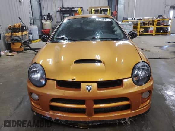 2005 Dodge Neon SRT-4 z VIN 1B3ES66S05D228366, wystawiony jako Copart lot #81774724 z przebiegiem 112 870 mil mil oraz Czysty tytuł • Clean title. Historia ofert i sprzedaży dostępna na DreamBid. Obrazek 5.