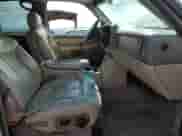 2000 Chevrolet Tahoe LS с VIN 1GNEK13T1YJ170876, выставлен на аукционе Copart как лот 60708925 с пробегом Не указан миль и Чистый • Clean title. История ставок и продаж доступна на DreamBid. Изображение 7.