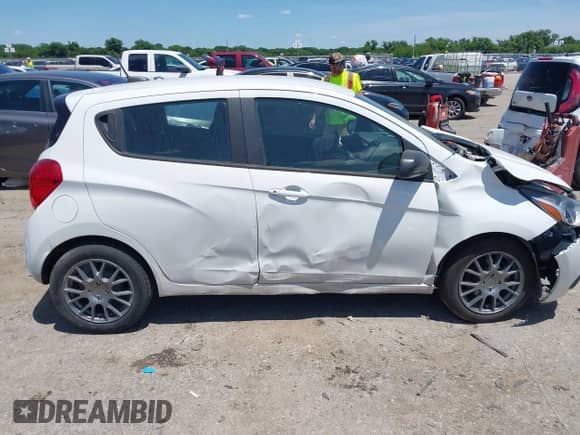 2018 Chevrolet Spark LS z VIN KL8CB6SA4JC472131, wystawiony jako IAAI lot #42388862 z przebiegiem 56 912 mil mil oraz . Historia ofert i sprzedaży dostępna na DreamBid. Obrazek 12.