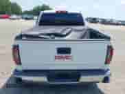 2018 GMC Sierra 1500 SLT z VIN 3GTP1NEC3JG628272, wystawiony jako IAAI lot #42425257 z przebiegiem 66 413 mil mil oraz . Historia ofert i sprzedaży dostępna na DreamBid. Obrazek 16.