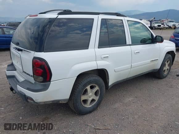 2004 Chevrolet TrailBlazer LT с VIN 1GNDT13S342264990, выставлен на аукционе IAAI как лот 42877714 с пробегом 120 328 миль миль и . История ставок и продаж доступна на DreamBid. Изображение 4.