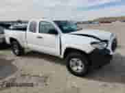 2023 Toyota Tacoma SR z VIN 3TYRX5GN5PT070381, wystawiony jako Copart lot #71418715 z przebiegiem 83 235 mil mil oraz Szkoda całkowita • Salvage title. Historia ofert i sprzedaży dostępna na DreamBid. Obrazek 4.