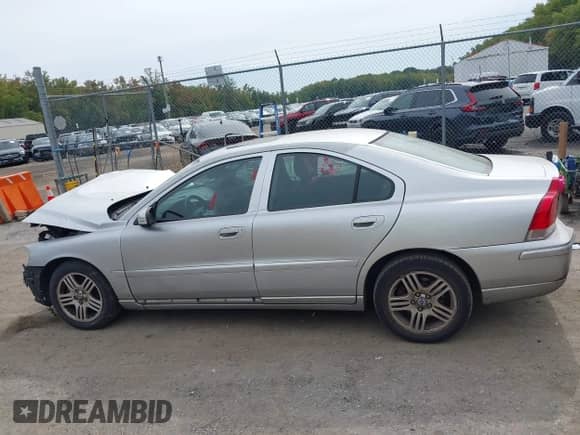 2008 Volvo S60 2.5T с VIN YV1RS592682686929, выставлен на аукционе IAAI как лот 43329412 с пробегом 176 591 миль миль и . История ставок и продаж доступна на DreamBid. Изображение 14.