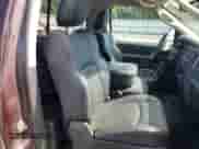 2004 Dodge 1500 SLT z VIN 1D7HU16D94J252147, wystawiony jako Copart lot #69676965 z przebiegiem 203 830 mil mil oraz Szkoda całkowita • Salvage title. Historia ofert i sprzedaży dostępna na DreamBid. Obrazek 10.