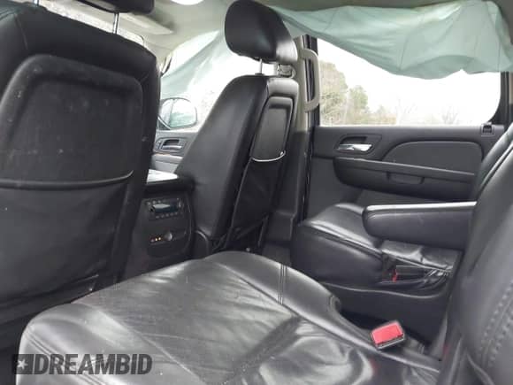 2011 Chevrolet Suburban LTZ с VIN 1GNSCKE02BR206544, выставлен на аукционе IAAI как лот 41159341 с пробегом 218 202 миль миль и . История ставок и продаж доступна на DreamBid. Изображение 8.