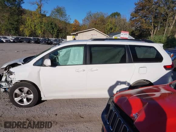 2013 Toyota Sienna LE AAS with VIN 5TDKK3DC9DS329548, listed as a IAAI auction lot 43460866 with 190,352 mi miles and . Bid and sale history available at DreamBid. Image 15.