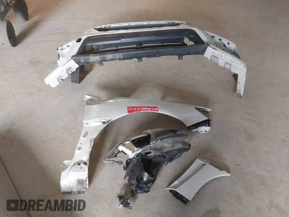 2018 Subaru WRX STI Limited z VIN JF1VA2W63J9831795, wystawiony jako IAAI lot #41923446 z przebiegiem 112 927 mil mil oraz . Historia ofert i sprzedaży dostępna na DreamBid. Obrazek 18.