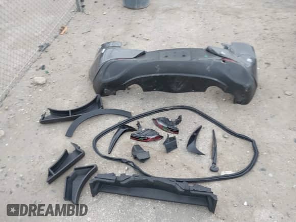 2024 Dodge Hornet GT z VIN ZACNDFAN8R3A44219, wystawiony jako IAAI lot #41324381 z przebiegiem 2 745 mil mil oraz . Historia ofert i sprzedaży dostępna na DreamBid. Obrazek 12.