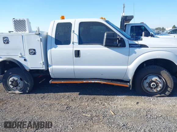 2015 Ford F-250 XLT with VIN 1FT7X2B61FEC58692, listed as a IAAI auction lot 43199679 with 267,050 mi miles and . Bid and sale history available at DreamBid. Image 13.