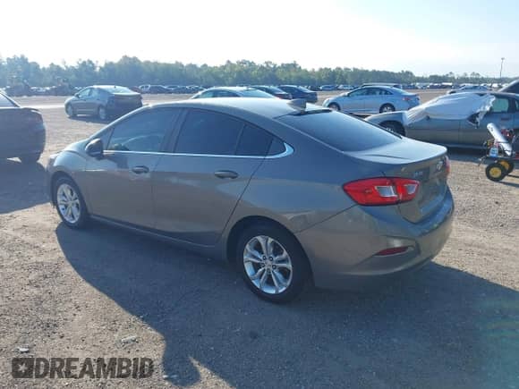 2019 Chevrolet Cruze LT с VIN 1G1BE5SM8K7117433, выставлен на аукционе IAAI как лот 43356769 с пробегом 161 041 миль миль и . История ставок и продаж доступна на DreamBid. Изображение 3.