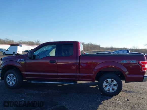 2018 Ford F-150 XL z VIN 1FTEX1EB3JFA21375, wystawiony jako IAAI lot #41517176 z przebiegiem 123 198 mil mil oraz . Historia ofert i sprzedaży dostępna na DreamBid. Obrazek 14.