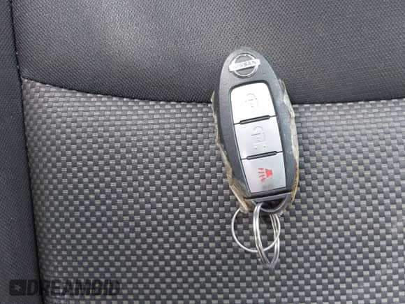 2020 Nissan Pathfinder S z VIN 5N1DR2AN0LC598957, wystawiony jako IAAI lot #42341559 z przebiegiem 34 189 mil mil oraz . Historia ofert i sprzedaży dostępna na DreamBid. Obrazek 11.