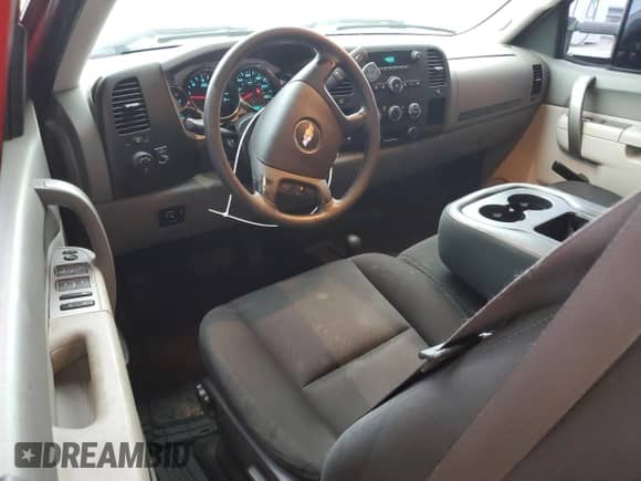 2013 Chevrolet Silverado 3500 с VIN 1GC5KZCG5DZ315553, выставлен на аукционе Copart как лот 72369234 с пробегом 87 694 миль миль и Списание • Salvage title. История ставок и продаж доступна на DreamBid. Изображение 8.