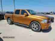 2012 Ram 1500 Sport z VIN 1C6RD7MT3CS276701, wystawiony jako Copart lot #71880035 z przebiegiem 106 640 mil mil oraz Szkoda całkowita • Salvage title. Historia ofert i sprzedaży dostępna na DreamBid. Obrazek 4.