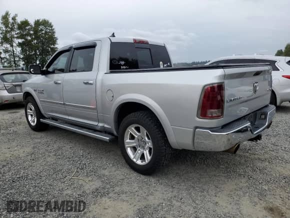 2015 Ram 1500 Laramie Limited z VIN 1C6RR7PT9FS556253, wystawiony jako Copart lot #65618915 z przebiegiem 126 110 mil mil oraz Szkoda całkowita • Salvage title. Historia ofert i sprzedaży dostępna na DreamBid. Obrazek 2.