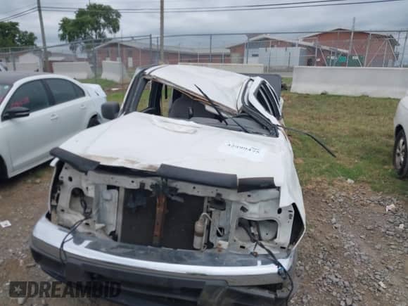 2005 Chevrolet Colorado 1SB LS Z85 z VIN 1GCCS136158116510, wystawiony jako IAAI lot #42899475 z przebiegiem Nie podano mil oraz . Historia ofert i sprzedaży dostępna na DreamBid. Obrazek 6.