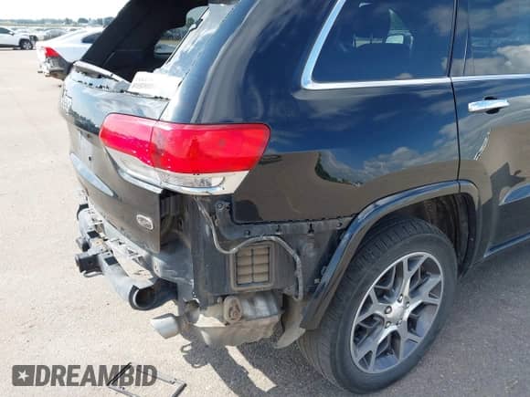2019 Jeep Grand Cherokee High Altitude with VIN 1C4RJFCG2KC603419, listed as a IAAI auction lot 43180361 with 83,089 mi miles and . Bid and sale history available at DreamBid. Image 18.