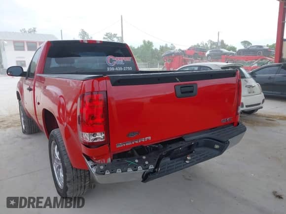 2008 GMC Sierra 1500 Work Truck z VIN 1GTEC14X28Z222525, wystawiony jako IAAI lot #42214714 z przebiegiem 170 112 mil mil oraz . Historia ofert i sprzedaży dostępna na DreamBid. Obrazek 6.