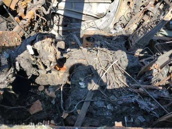 2014 Chrysler 300 SRT-8 с VIN 2C3CCAFJ1EH118429, выставлен на аукционе Copart как лот 88139865 с пробегом Не указан миль и На запчасти • Non repairable. История ставок и продаж доступна на DreamBid. Изображение 7.