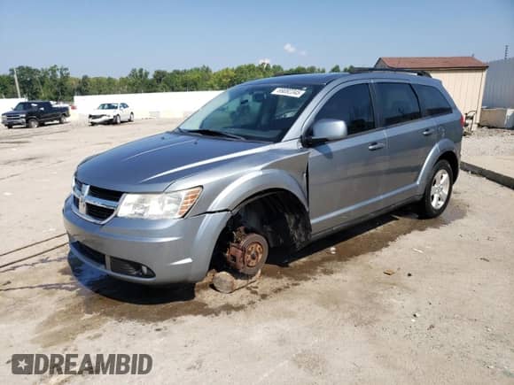 2010 Dodge Journey SXT z VIN 3D4PG5FV8AT167837, wystawiony jako Copart lot #69082345 z przebiegiem 113 012 mil mil oraz Szkoda całkowita • Salvage title. Historia ofert i sprzedaży dostępna na DreamBid. Obrazek 1.