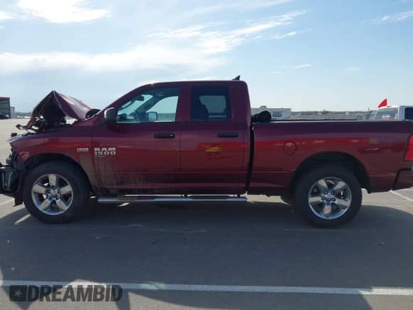 2019 Ram 1500 Express z VIN 1C6RR7FT9KS665856, wystawiony jako IAAI lot #42098921 z przebiegiem 74 380 mil mil oraz . Historia ofert i sprzedaży dostępna na DreamBid. Obrazek 14.