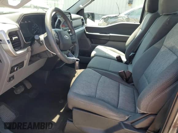 2021 Ford F-150 XL с VIN 1FTEW1CB2MFB51285, выставлен на аукционе Copart как лот 52088435 с пробегом 43 072 миль миль и Списание • Salvage title. История ставок и продаж доступна на DreamBid. Изображение 7.