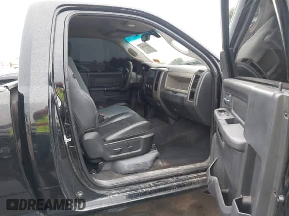 2012 Ram 1500 Express с VIN 3C6JD6AT4CG162676, выставлен на аукционе IAAI как лот 43361757 с пробегом 98 514 миль миль и . История ставок и продаж доступна на DreamBid. Изображение 8.